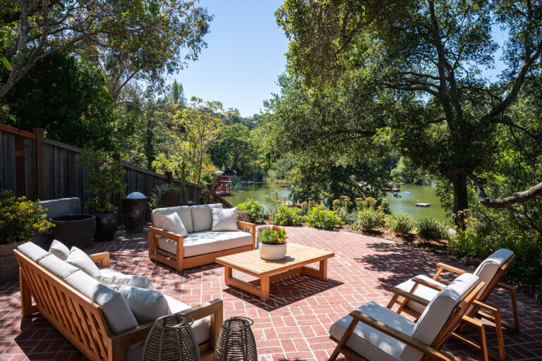 602 Vista - Patio Lake_web